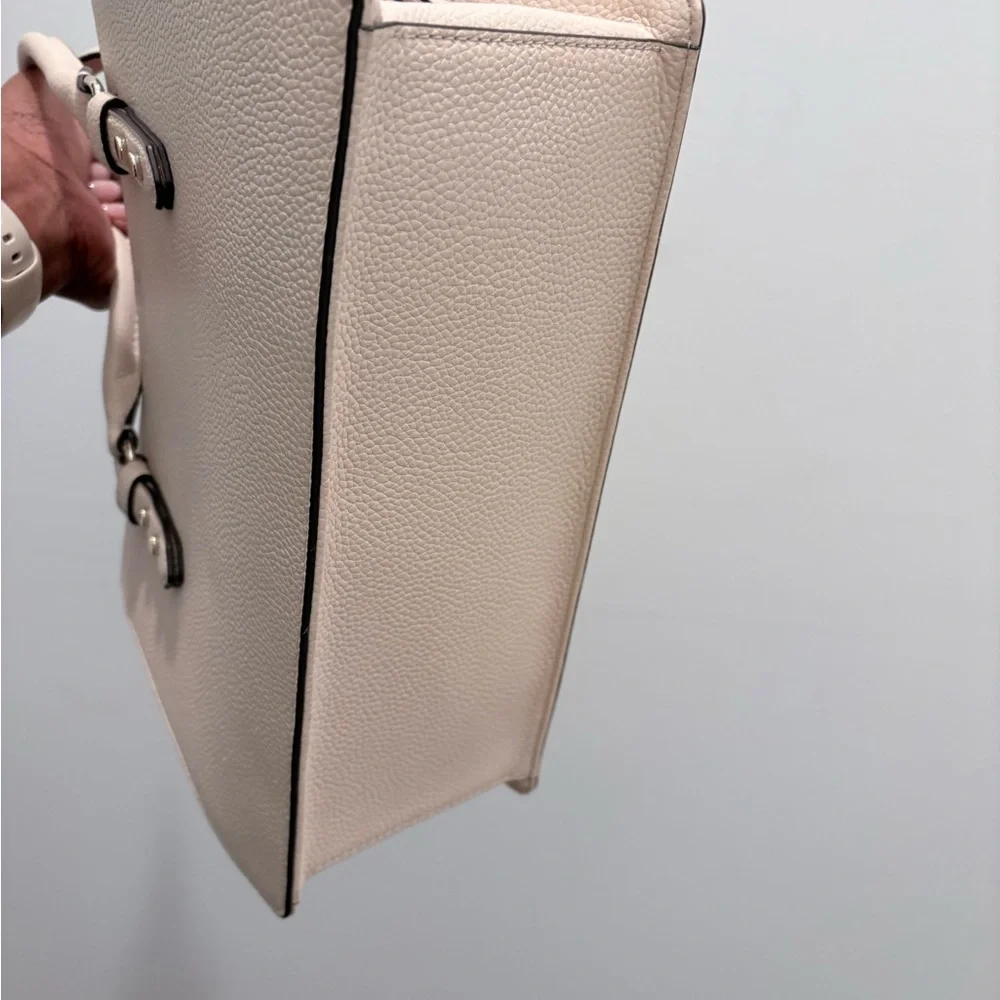 Kate Spade Chic Cream Satchel Bag - Picture 4 of 5